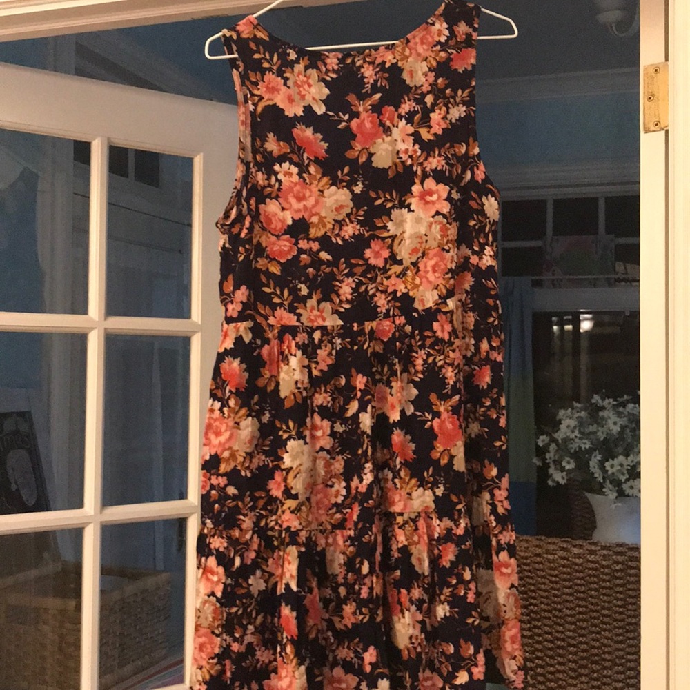 America Eagle 🦅 Outfitters black floral dress - Picture 3 of 4